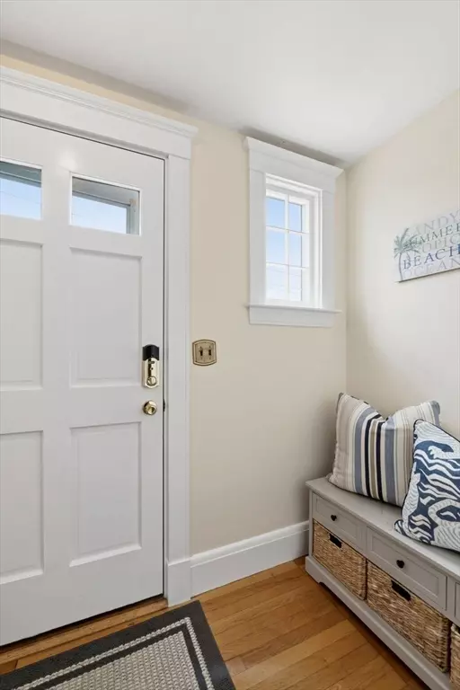 Marblehead, MA 01945,87 Jersey St