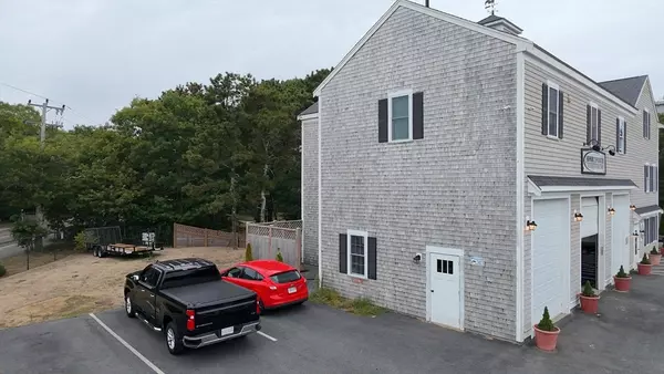 Dennis, MA 02638,311 Paddocks Path