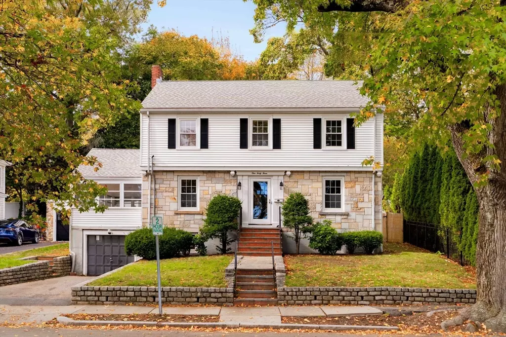 Brookline, MA 02467,143 South St