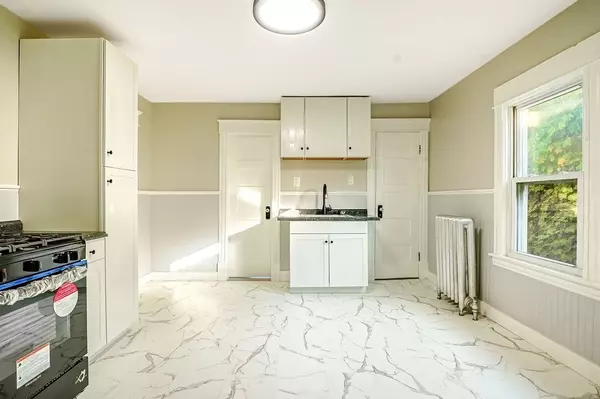 Springfield, MA 01151,63 Parker St