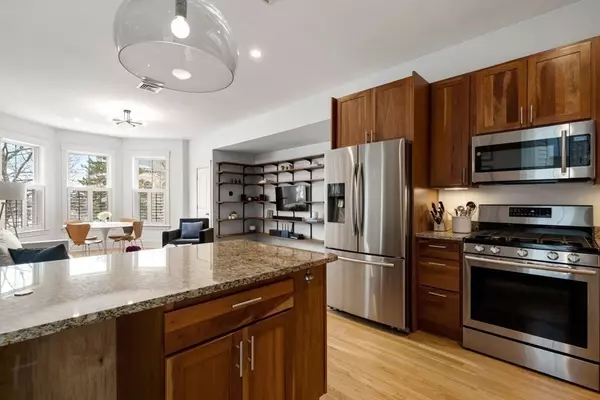 42 Highland Ave #4, Somerville, MA 02143