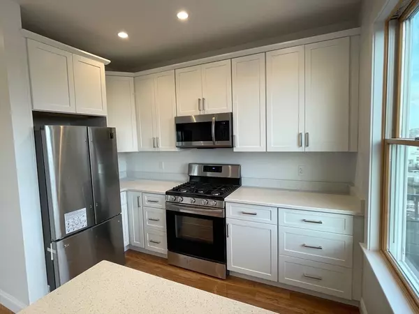 Boston, MA 02128,245 Chelsea #4