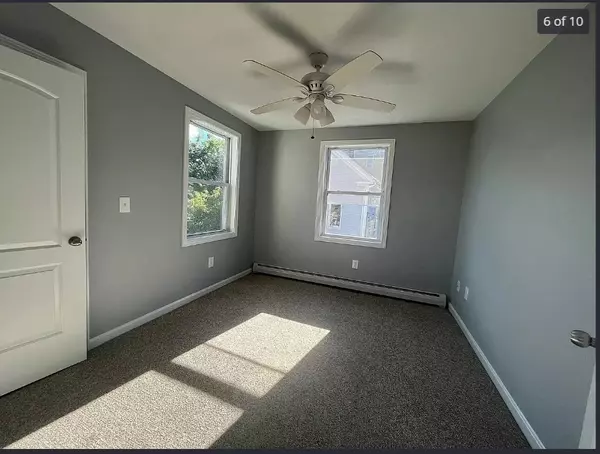 Haverhill, MA 01832,11 Avon Pl #1