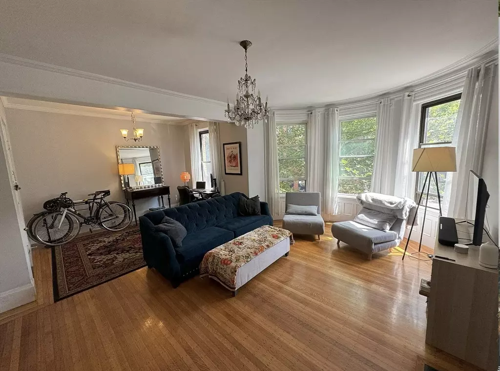 Boston, MA 02116,429 Marlborough Street #3A