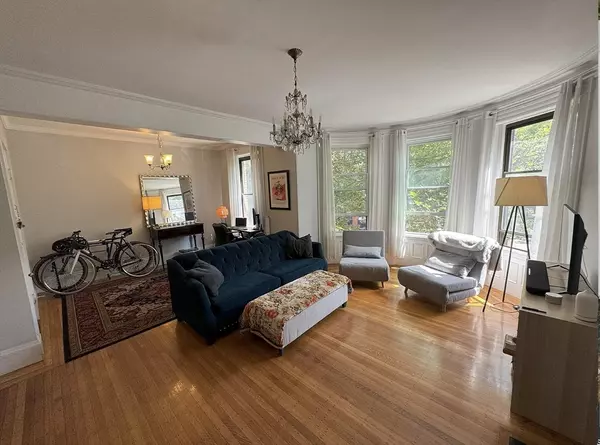 429 Marlborough Street #3A, Boston, MA 02116