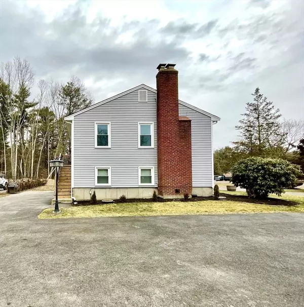 Norton, MA 02766,95 Taunton  Ave #2