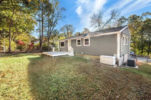 Lowell, MA 01850,164 Bradley St