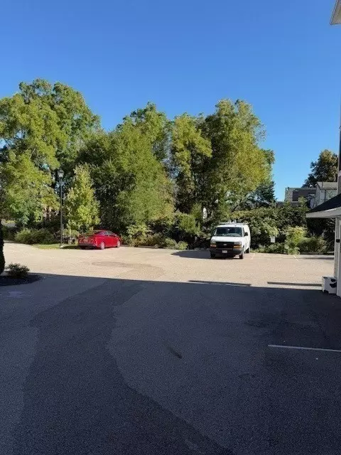 Medway, MA 02053,176 Main St. #3