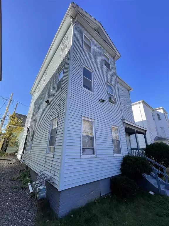 Worcester, MA 01603,5 Freeland Ter #3