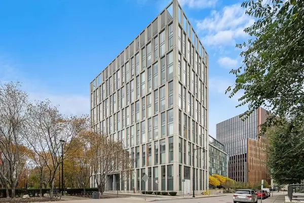 2 Earhart St #424, Cambridge, MA 02141