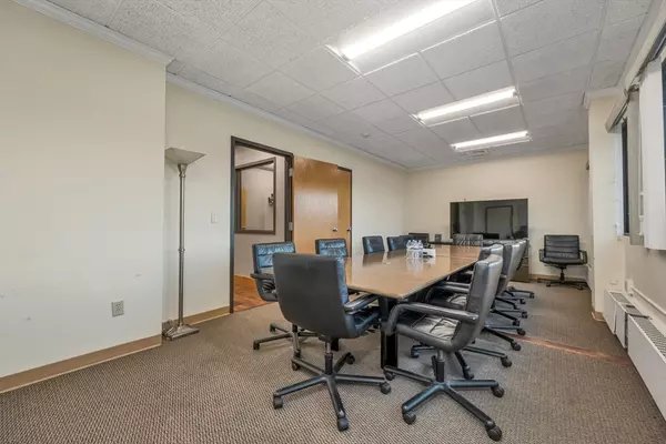 North Andover, MA 01845,231 Sutton St #2a+2b