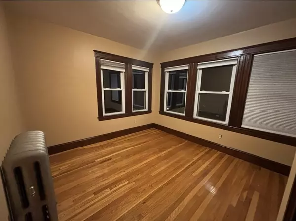 Boston, MA 02132,121-123 Willow St #2