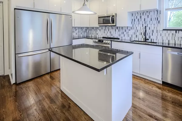 Amherst, MA 01002,18 N Prospect St