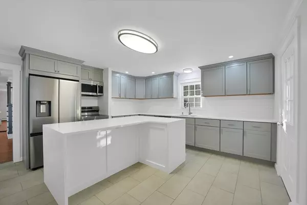 Marion, MA 02738,245 Wareham Rd