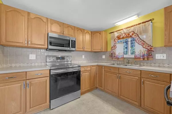 Ware, MA 01082,36 Berkshire Cir