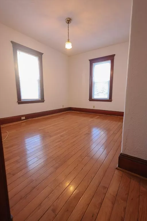 Everett, MA 02149,17 Maple Ave #`1