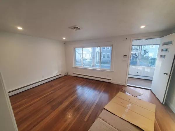 Boston, MA 02125,18 Denny Street #18