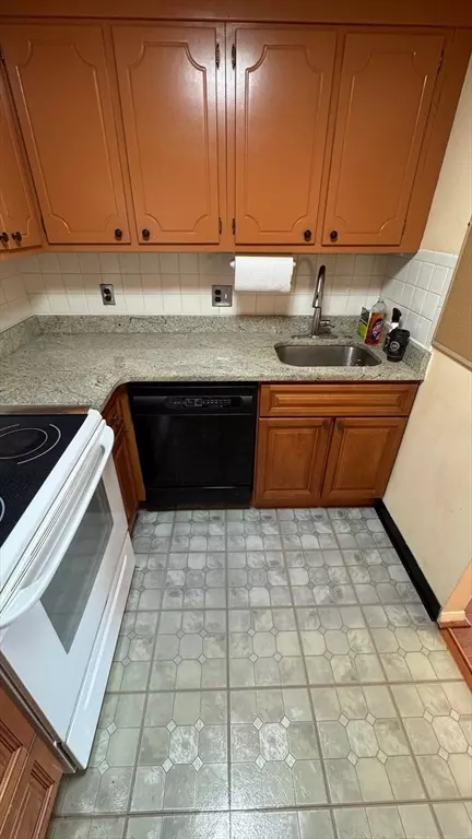 Cambridge, MA 02139,287 Harvard St. #71