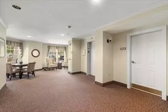 Sturbridge, MA 01518,7 Crescent Way #105