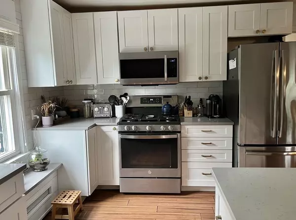 Framingham, MA 01702,87 Winthrop St #3