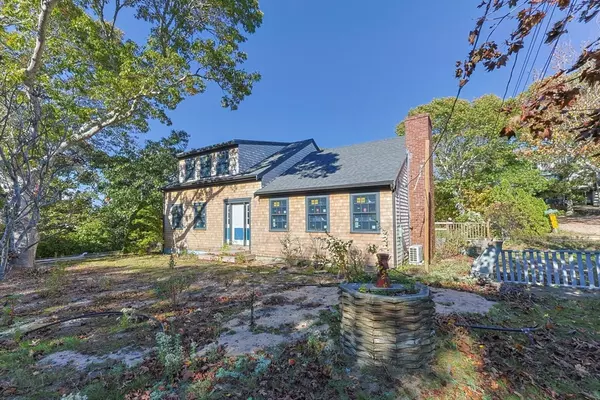 Provincetown, MA 02657,27 Captain Berties Way