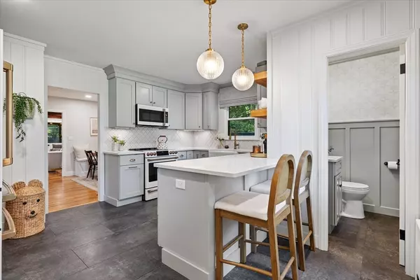 Auburn, MA 01501,21 Linda Ave