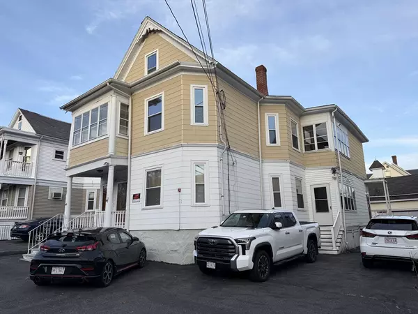 486 Wilder St #2, Lowell, MA 01851