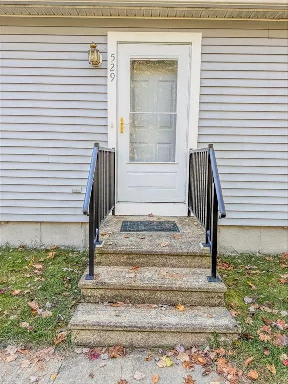 Northfield, MA 01360,529 South Mountain Road