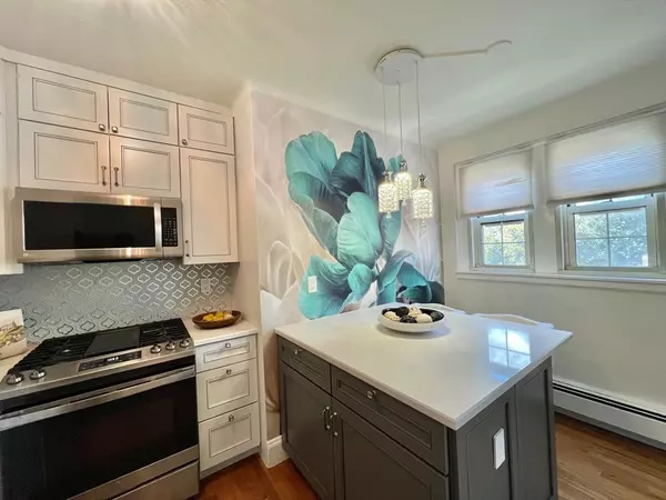 Brookline, MA 02446,1450-1550 Beacon #744