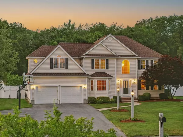 Westford, MA 01886,9 Loon Way