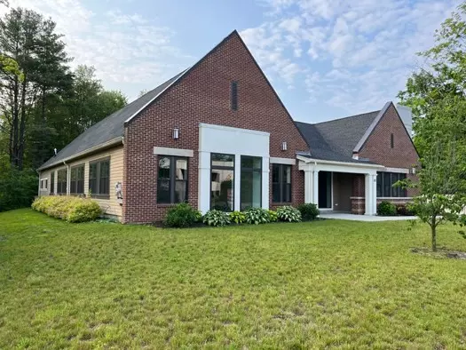 Westborough, MA 01581,85 E Main St