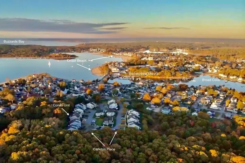 Wareham, MA 02558,17 Carleton St #17