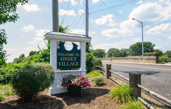 Wareham, MA 02558,17 Carleton St #17