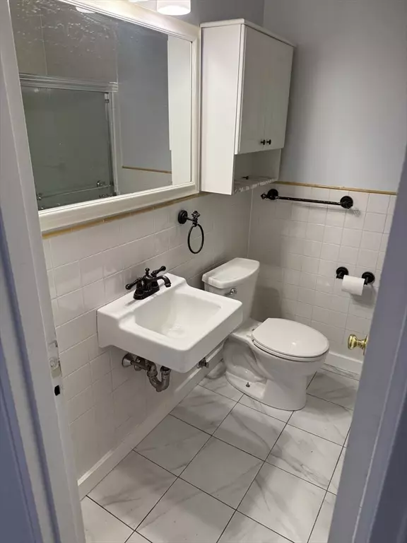 Boston, MA 02135,144 Kenrick St #37