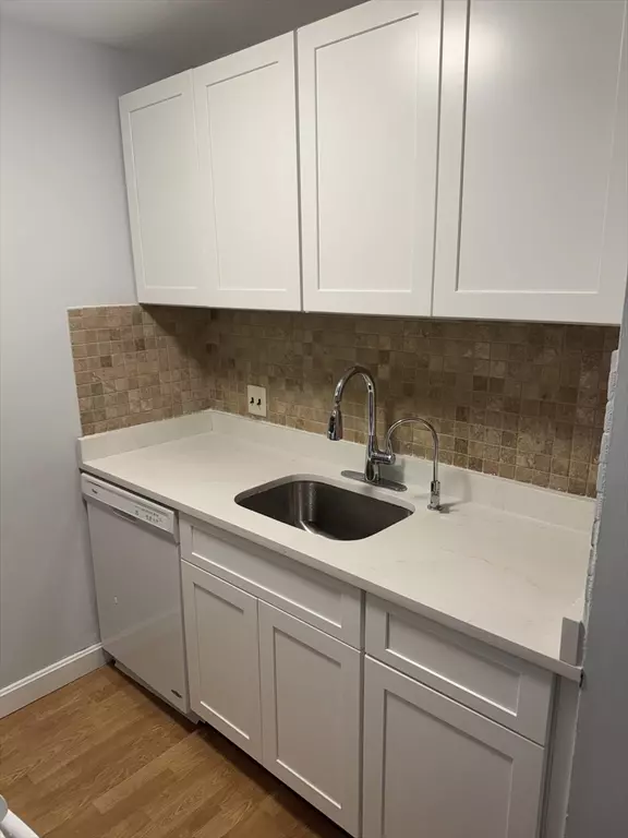 144 Kenrick St #37, Boston, MA 02135