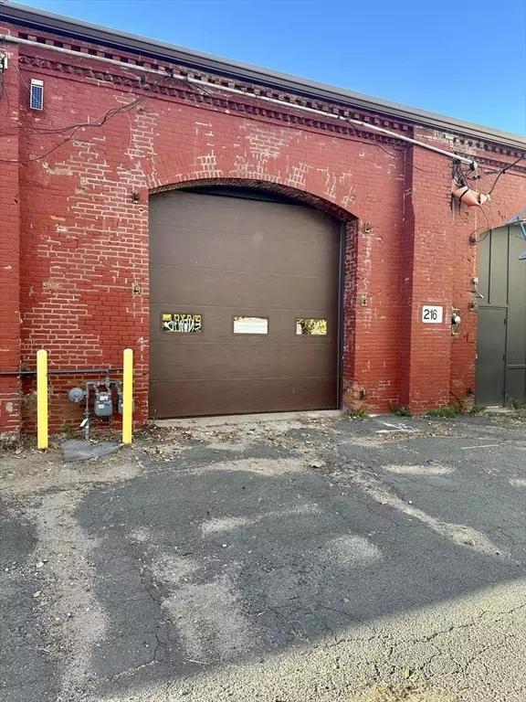 West Springfield, MA 01089,216 Day