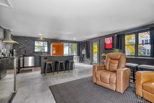 Saugus, MA 01906,38 Appleton St