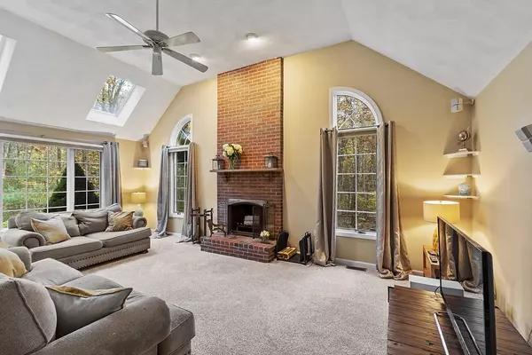 North Andover, MA 01845,660 Sharpners Pond Rd