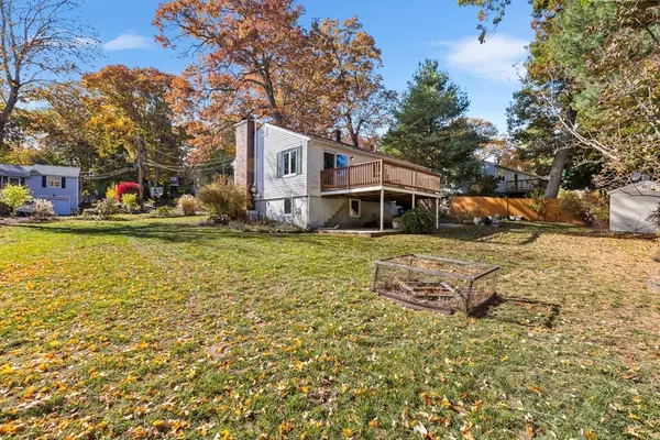 Burlington, MA 01803,20 Lantern Ln