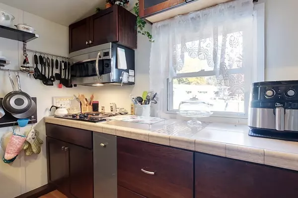 Littleton, MA 01460,239 Ayer #46