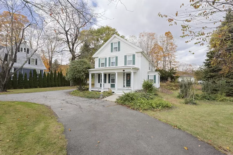 38 W Main St, Millbury, MA 01527