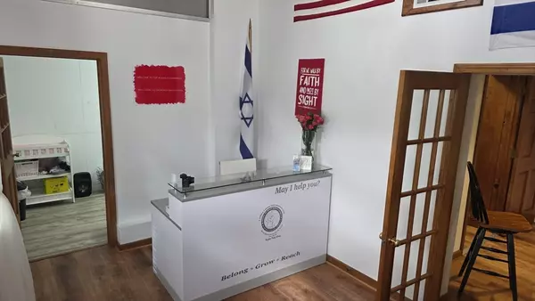 Taunton, MA 02780,178 Weir St