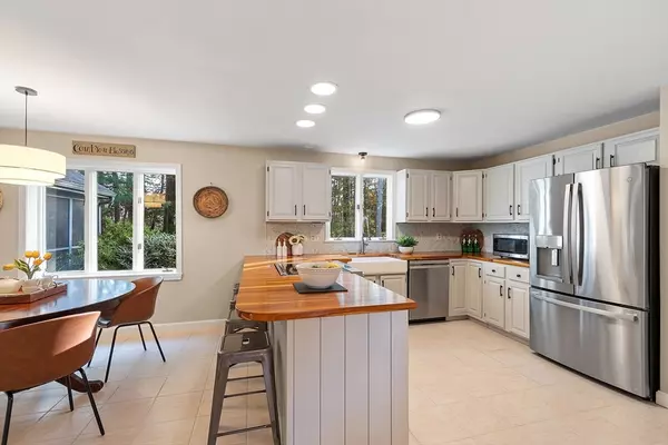 Groton, MA 01450,26 Bayberry Rd.