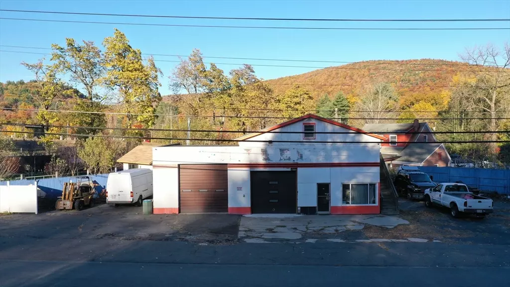 Russell, MA 01071,173 Westfield Rd