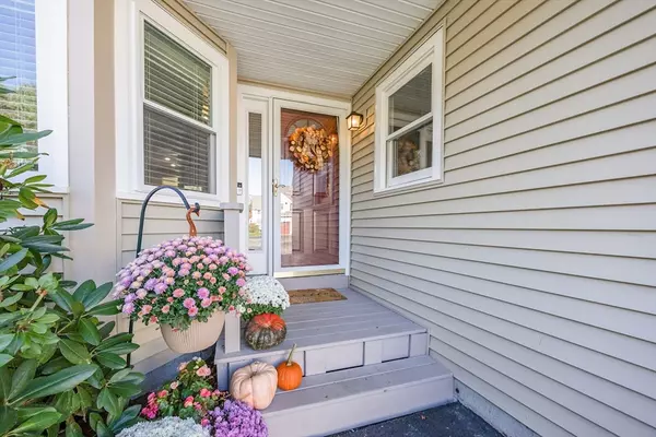 Dover, MA 02030,18 Tisdale Dr #18