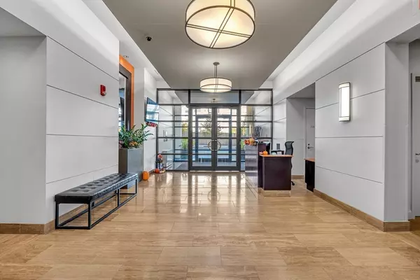 Cambridge, MA 02141,17 Otis St #602