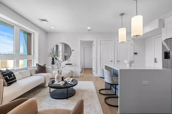 Boston, MA 02128,301 Border Street #49