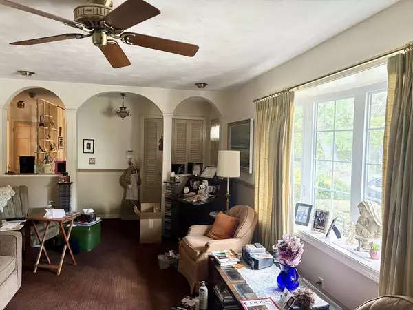 New Bedford, MA 02740,2 Howland Ter