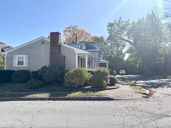 New Bedford, MA 02740,2 Howland Ter