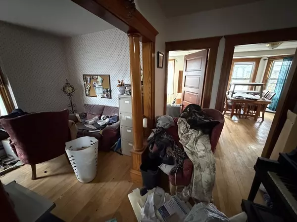 Peabody, MA 01960,2 Osborne St